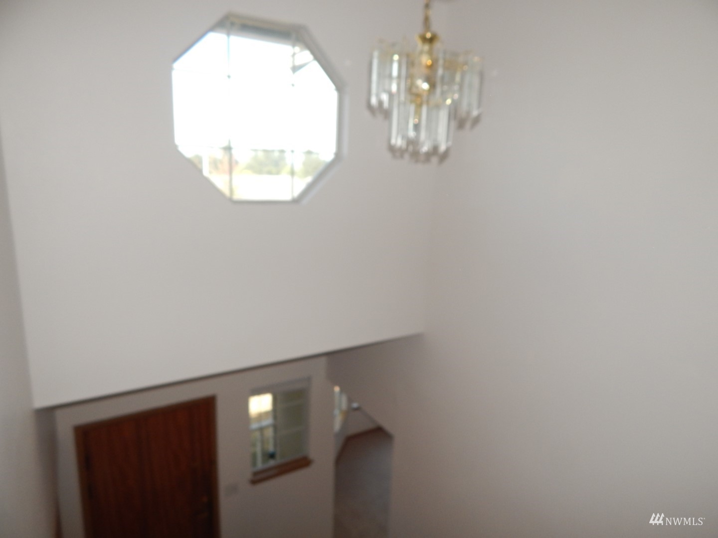 572 Monroe Avenue Northeast Renton, WA 98056 - Photo 10 of 25