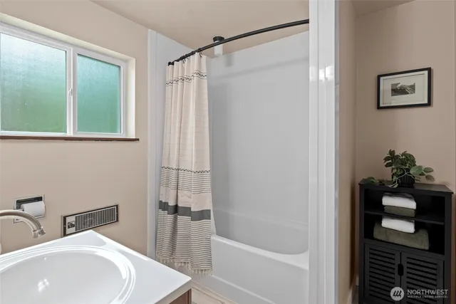 $665,000 | 1345 Arnold Road, Oak Harbor, WA 98277