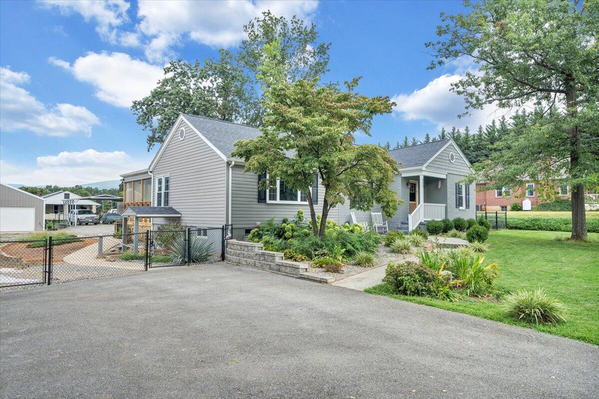 423 Turner Road Salem, VA 24153 - Photo 49 of 67