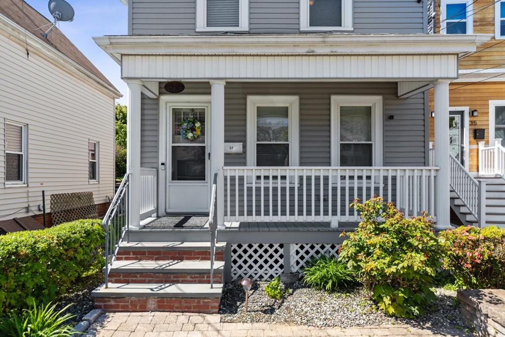 37 Alpine Street Somerville, MA 02144 - Photo 4 of 31 front view of a house