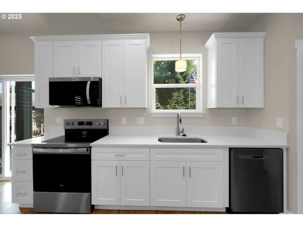 $599,000 | 2134 Willona Drive, Eugene, OR 97408