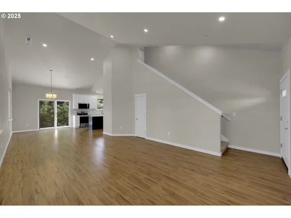 $599,000 | 2134 Willona Drive, Eugene, OR 97408