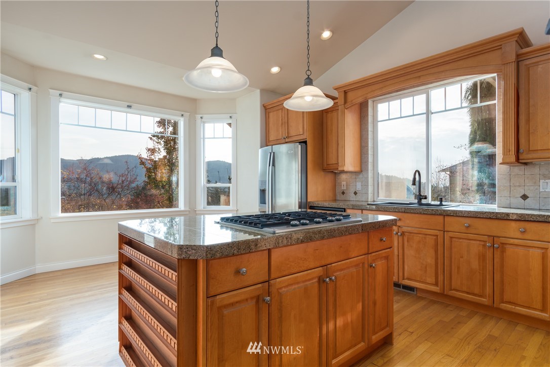 4716 Raptor Lane Bellingham, WA 98229 - Photo 7 of 25 Gallery Image 7