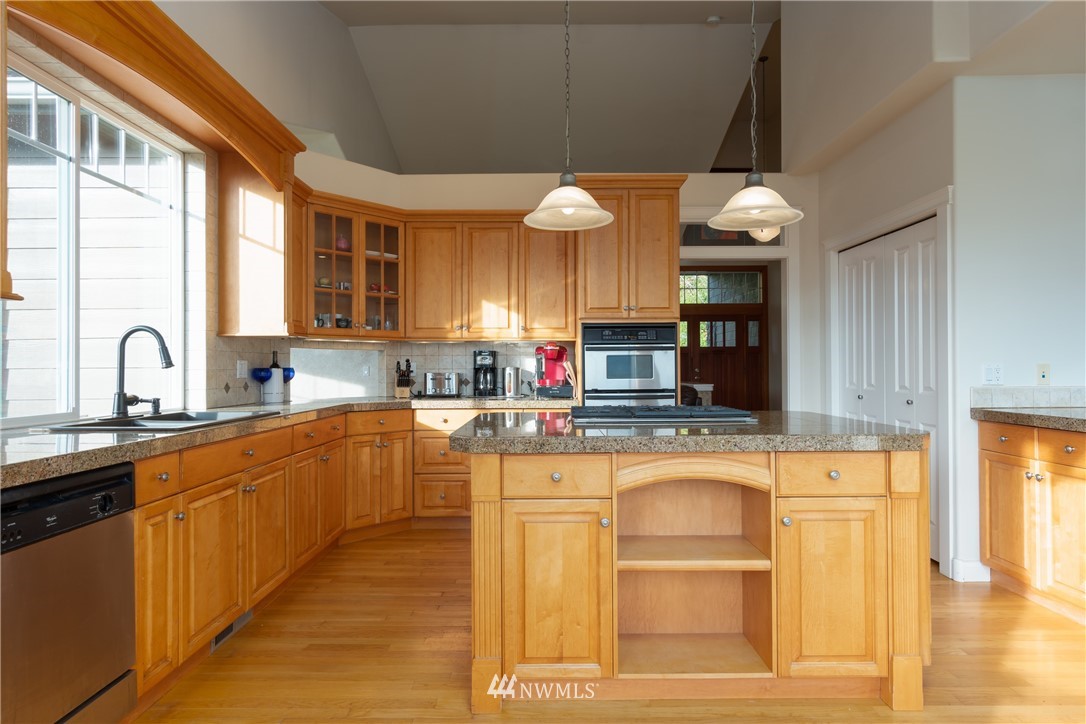 4716 Raptor Lane Bellingham, WA 98229 - Photo 8 of 25 Gallery Image 8