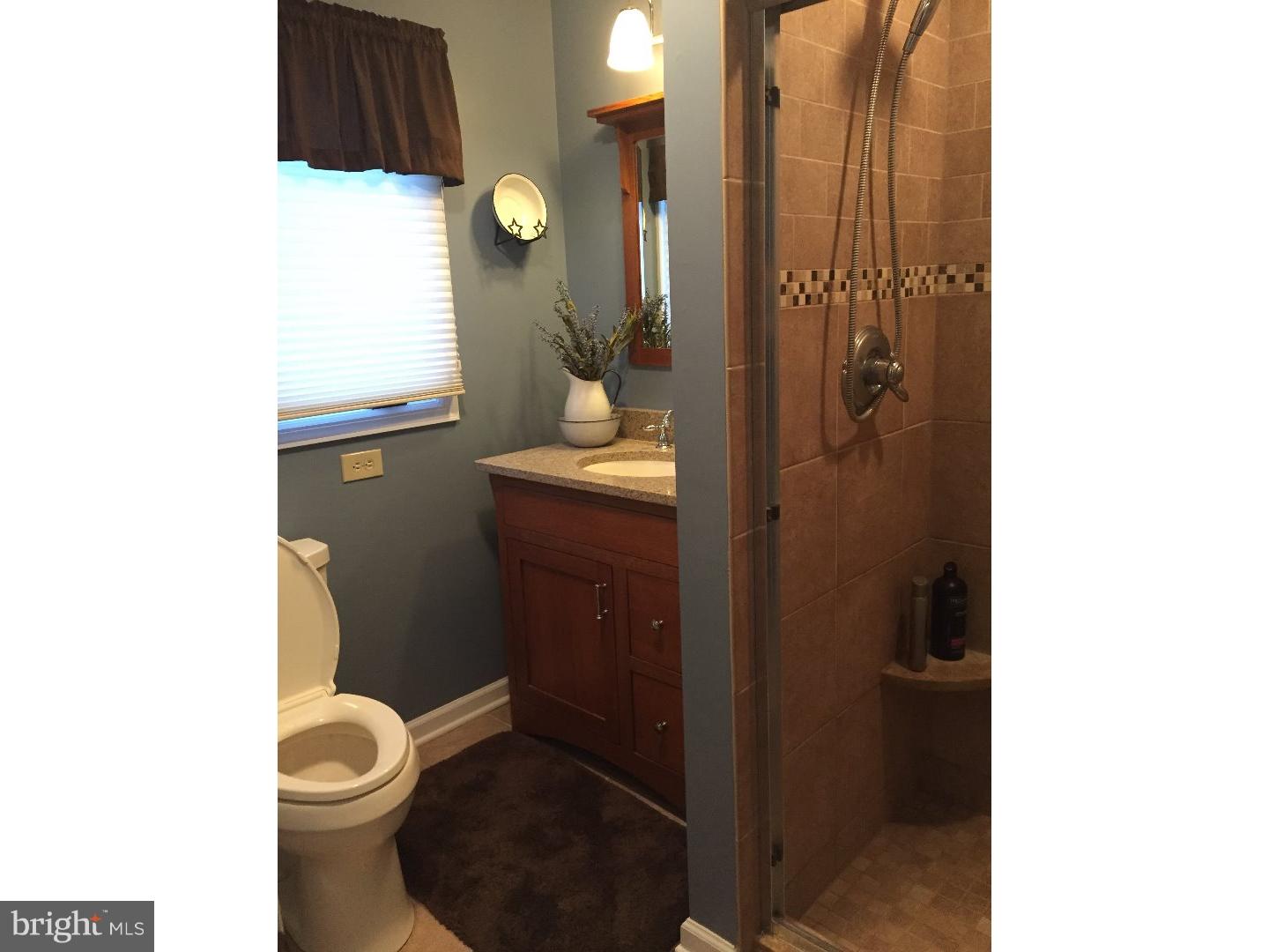 27 Peter Rafferty Drive Hamilton, NJ 08690 - Photo 10 of 15