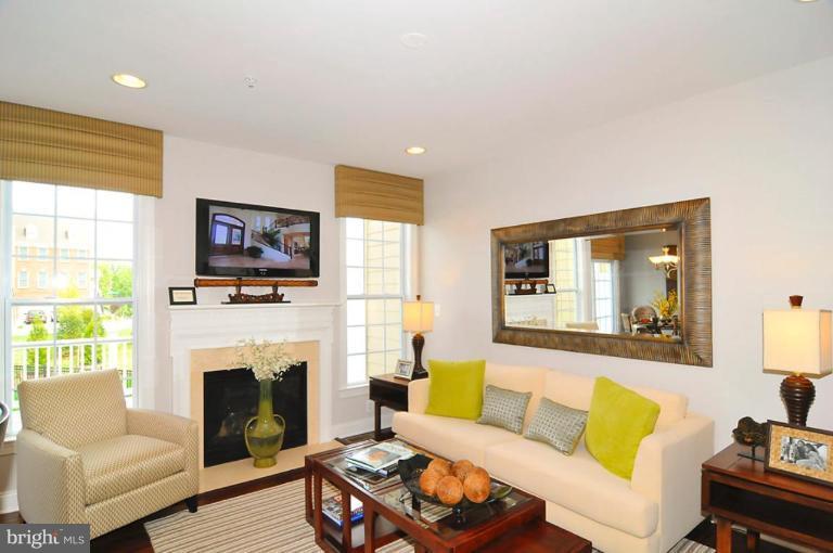 7629 Elmcrest Road Hanover, MD 21076 - Photo 11 of 14 Bethesda Family Room