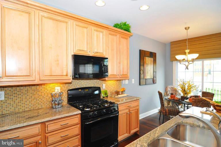 7629 Elmcrest Road Hanover, MD 21076 - Photo 9 of 14 Bethesda Kitchen