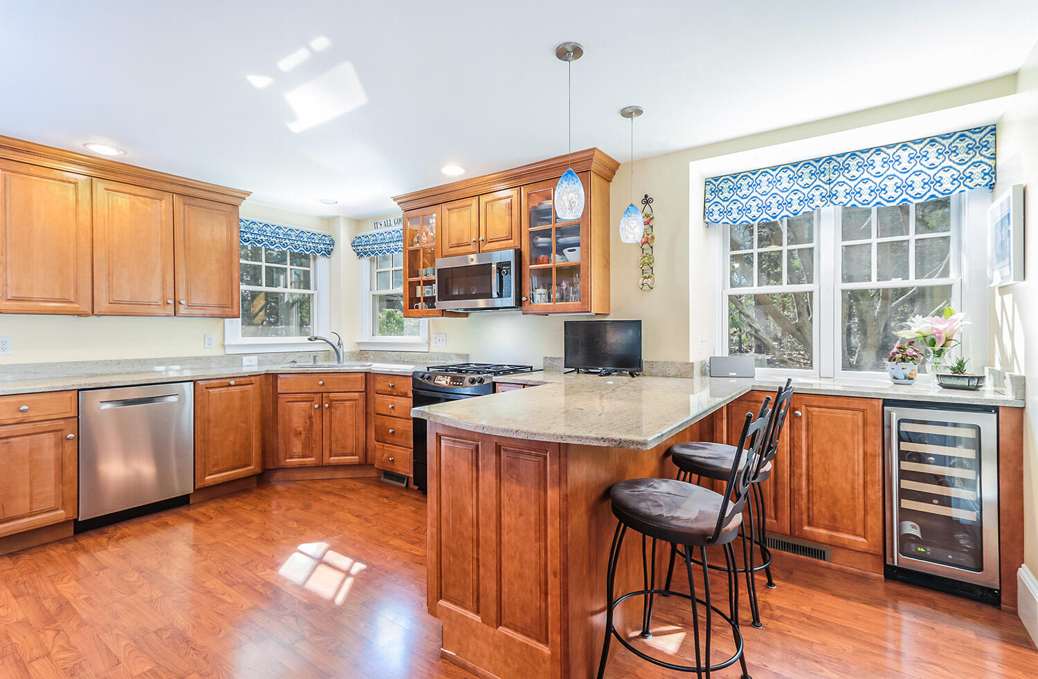 200 Parker Road Osterville, MA 02655 - Photo 11 of 37 IMG_0640s