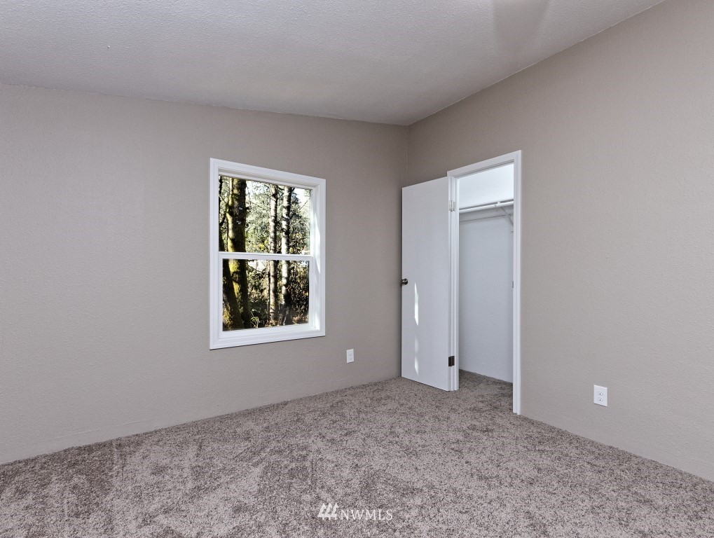 574 Southwest Wycoff Road Port Orchard, WA 98367 - Photo 12 of 25 Gallery Image 12