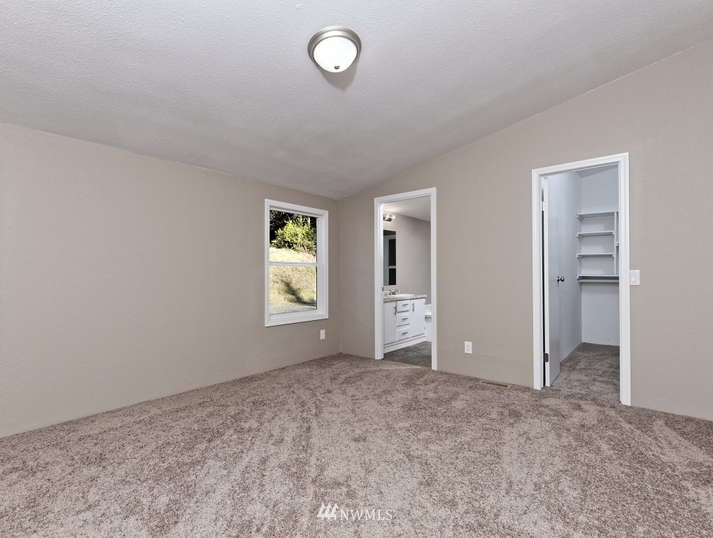 574 Southwest Wycoff Road Port Orchard, WA 98367 - Photo 8 of 25 Gallery Image 8