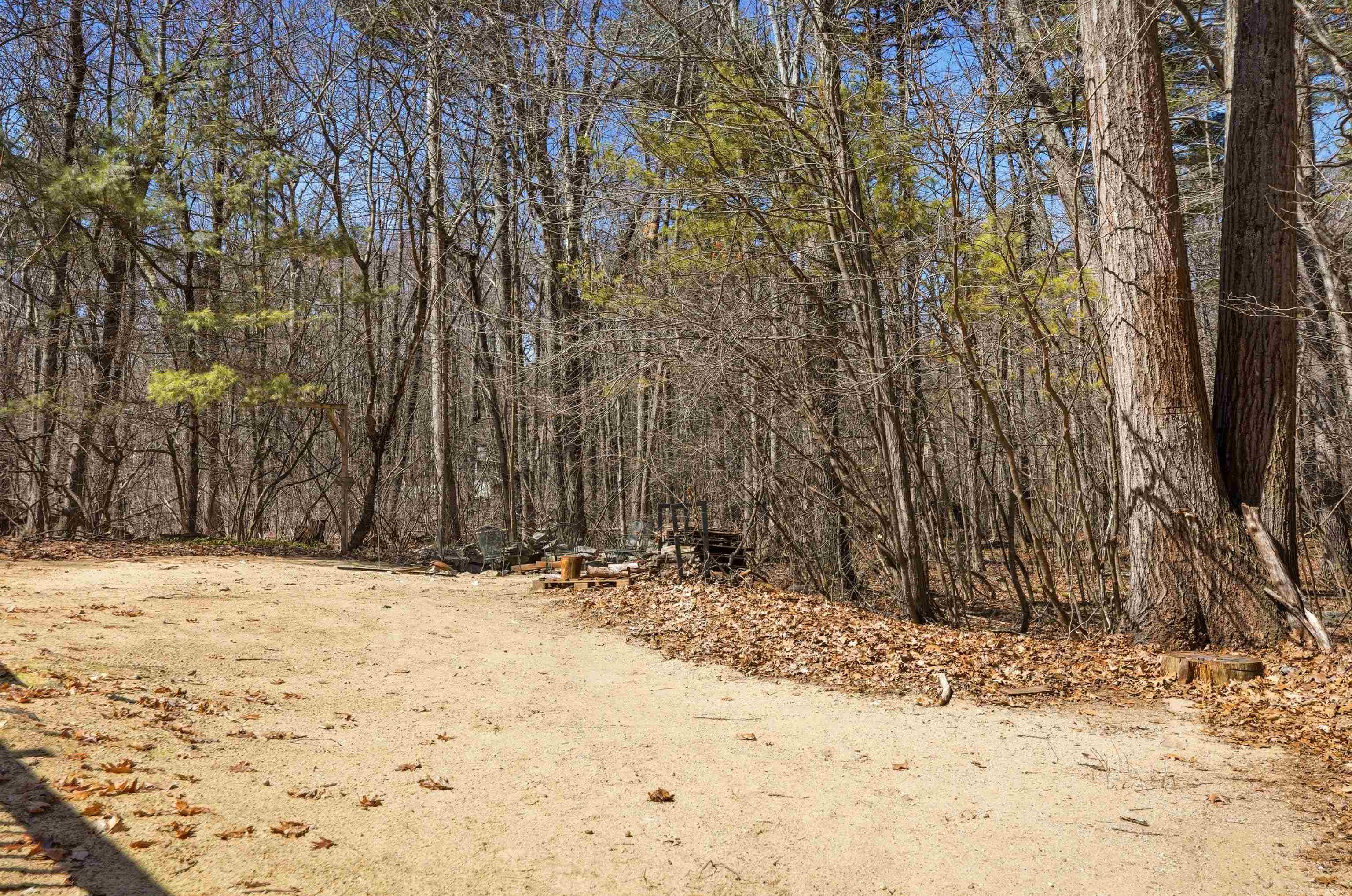 10 Hunter Drive Derry, NH 03038 - Photo 41 of 55