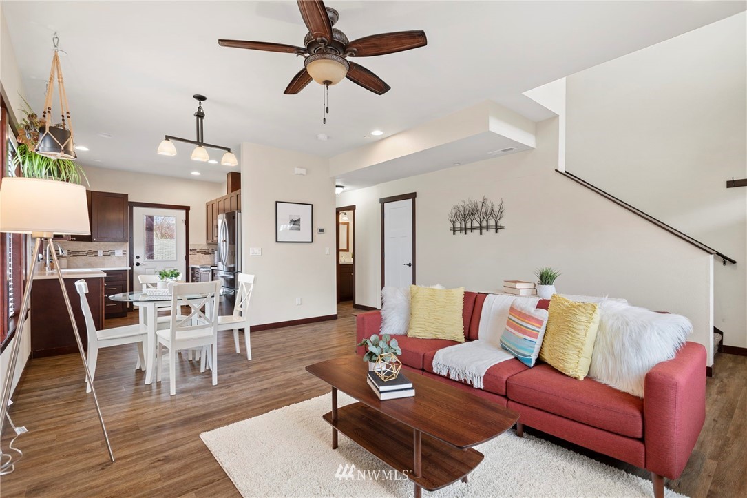 3317 Rucker Avenue, Unit C Everett, WA 98201 - Photo 3 of 28