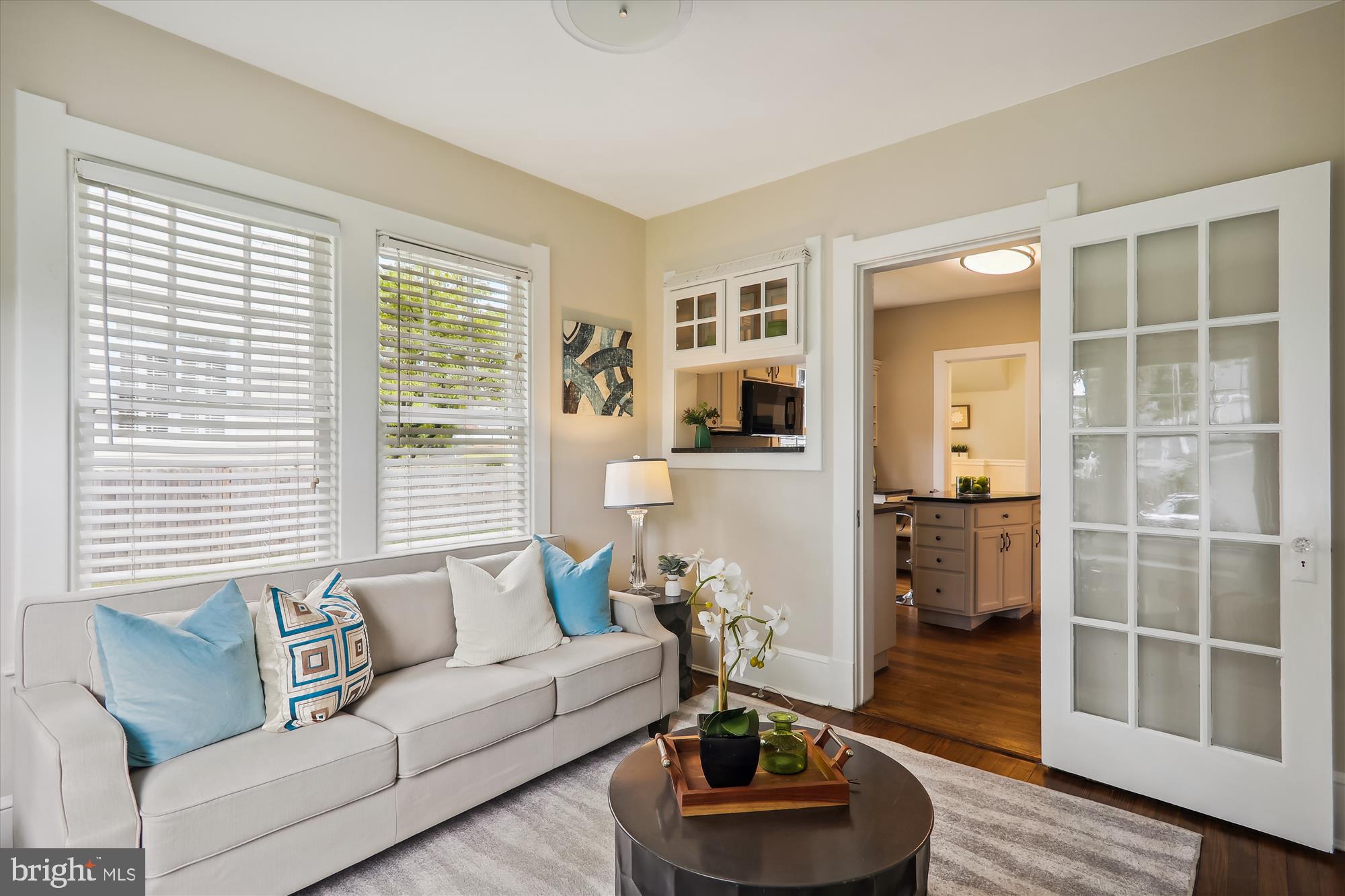9515 Old Georgetown Road Bethesda, MD 20814 - Photo 13 of 48 Family Room