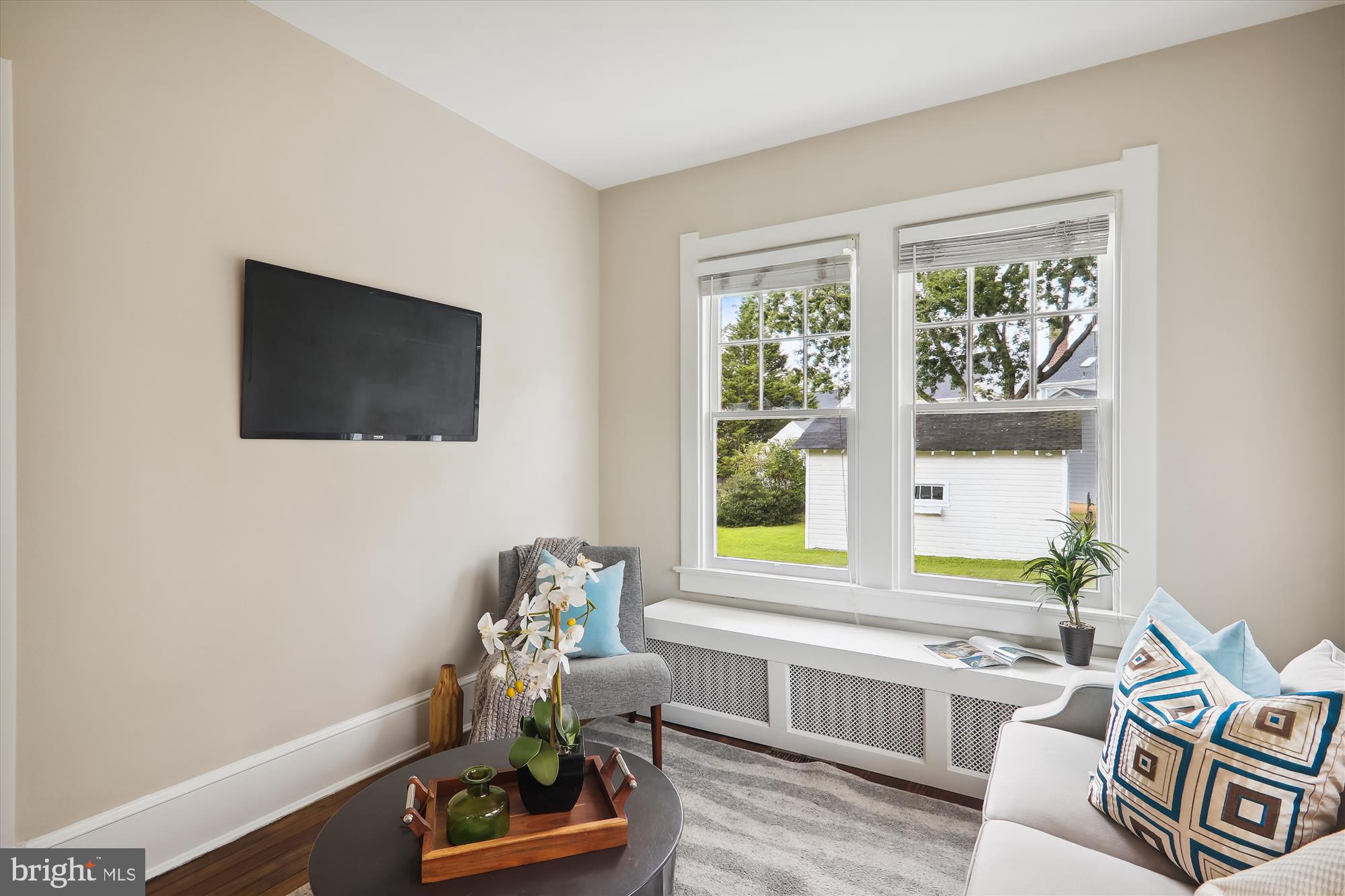 9515 Old Georgetown Road Bethesda, MD 20814 - Photo 16 of 48 Family Room