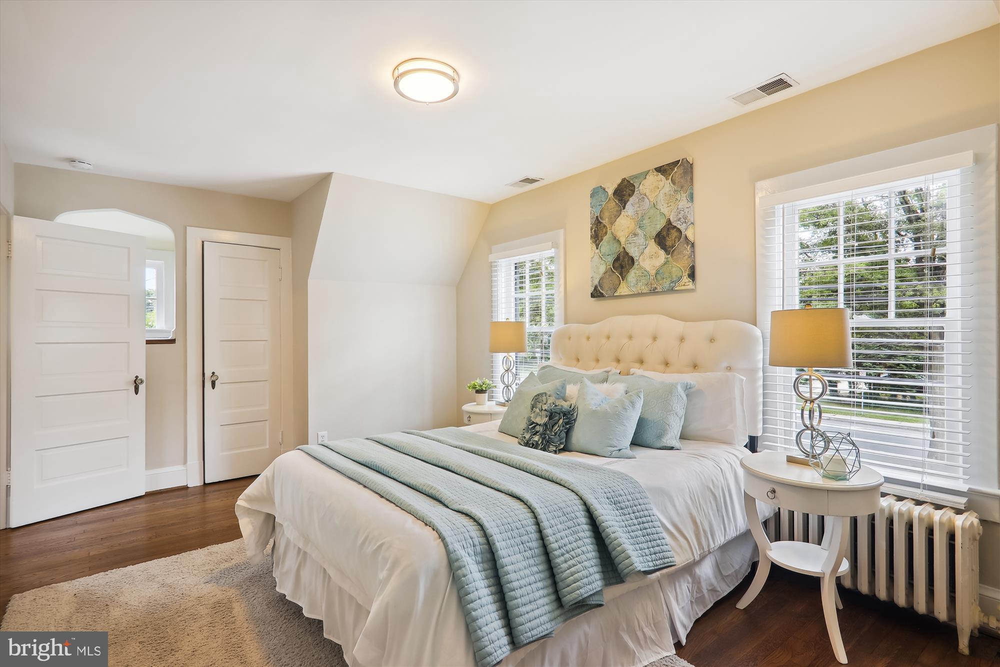 9515 Old Georgetown Road Bethesda, MD 20814 - Photo 20 of 48 Primary Bedroom