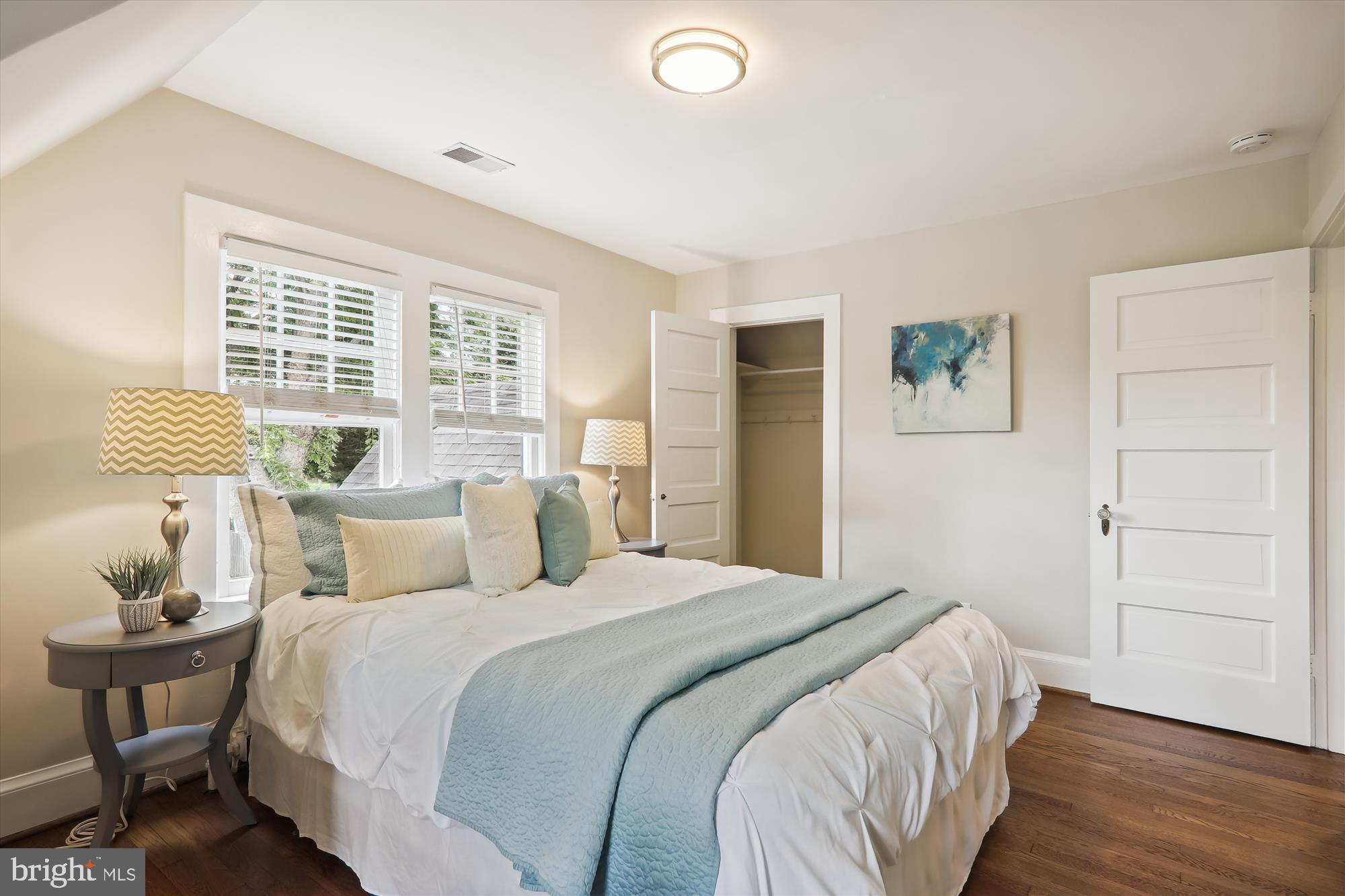 9515 Old Georgetown Road Bethesda, MD 20814 - Photo 29 of 48 Bedroom