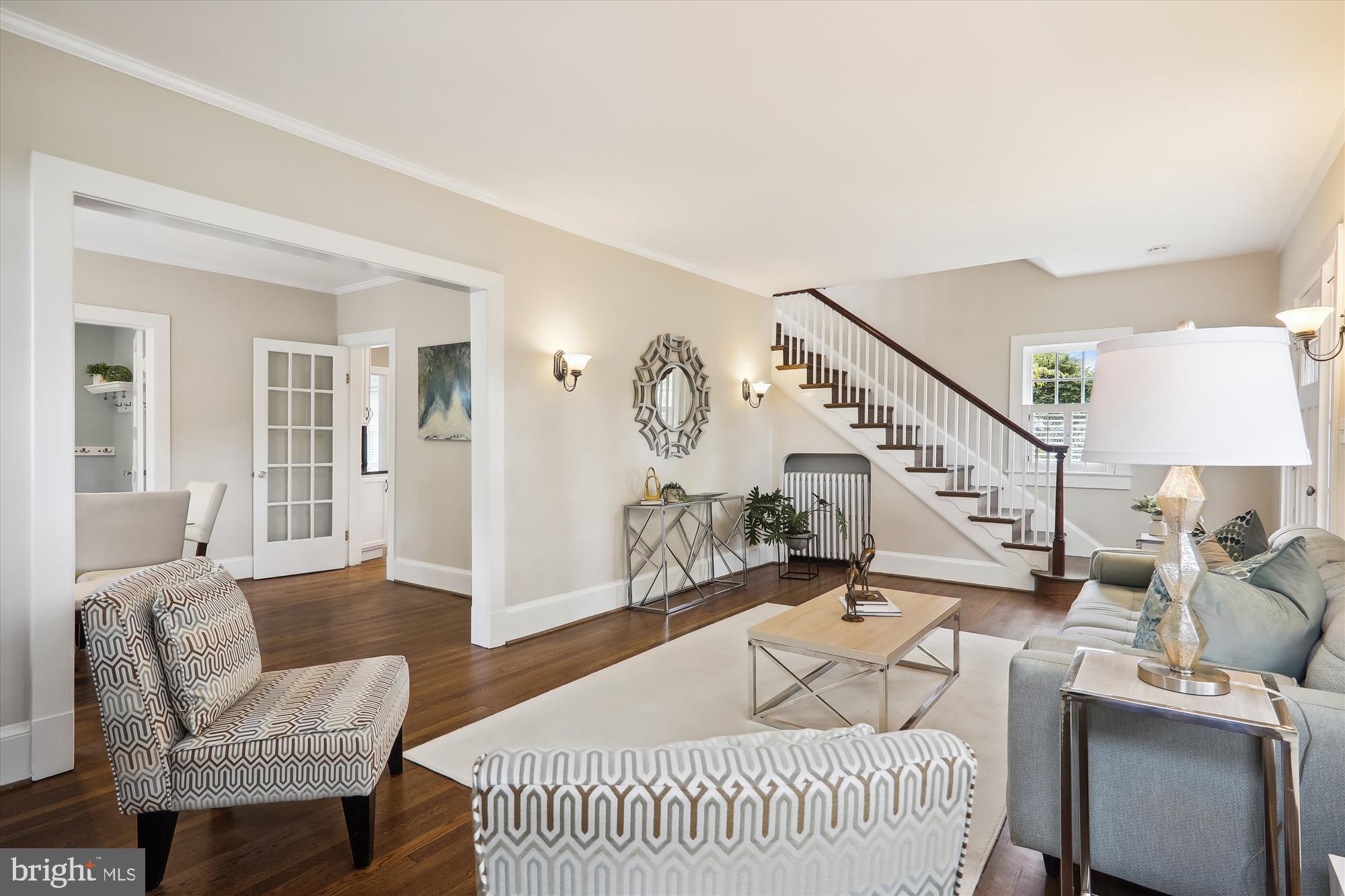9515 Old Georgetown Road Bethesda, MD 20814 - Photo 3 of 48 Living Room