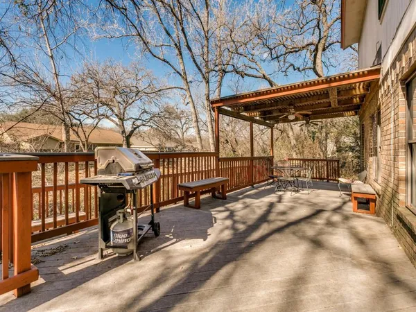 a view of a with a yard