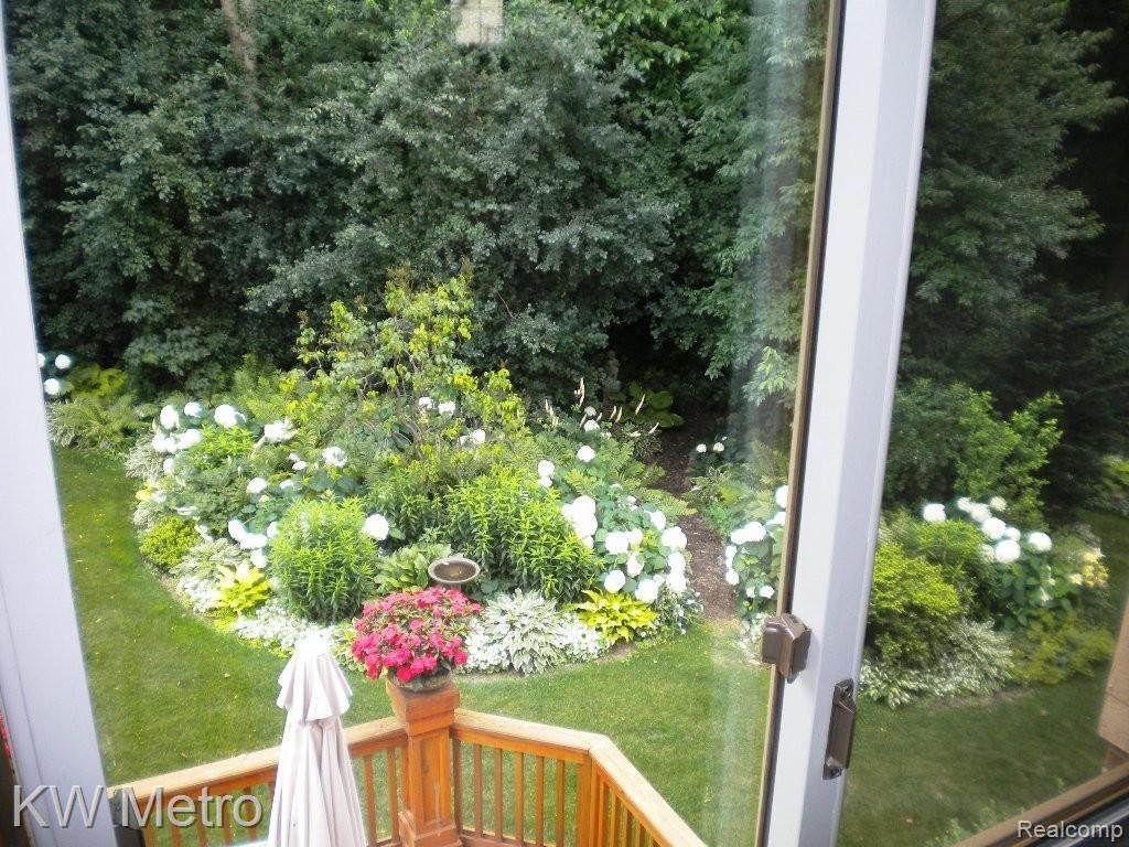 3869 Beechcrest Road Rochester, MI 48309 - Photo 18 of 25 DSCN1903.JPG