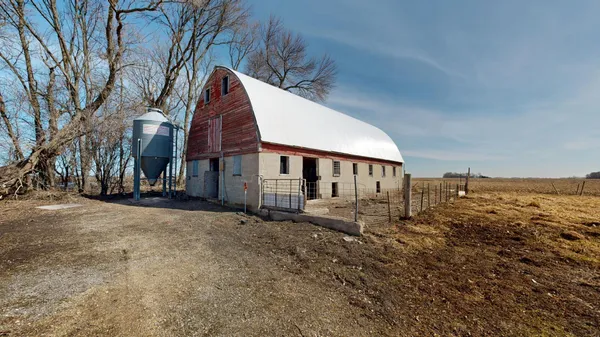 $198,000 | 28330 890th Avenue, Danube, MN 56230