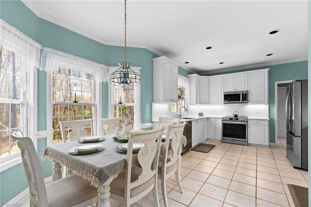 2064 Union Cross Road Winston-Salem, NC 27107 - Photo 11 of 50