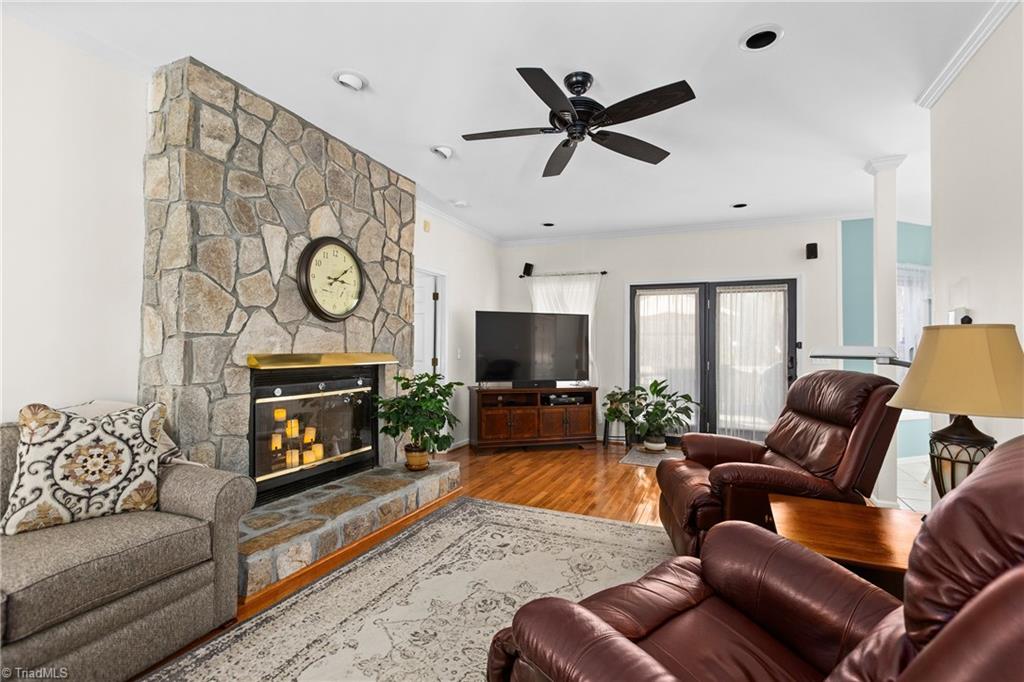 2064 Union Cross Road Winston-Salem, NC 27107 - Photo 8 of 50 Central vac on all main and second floors