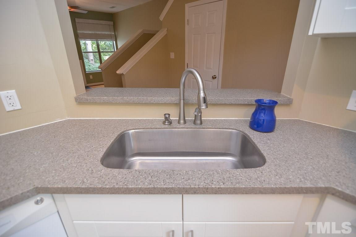 6001 Winterpointe Lane, Unit 202 Raleigh, NC 27606 - Photo 10 of 24 Gallery Image 10