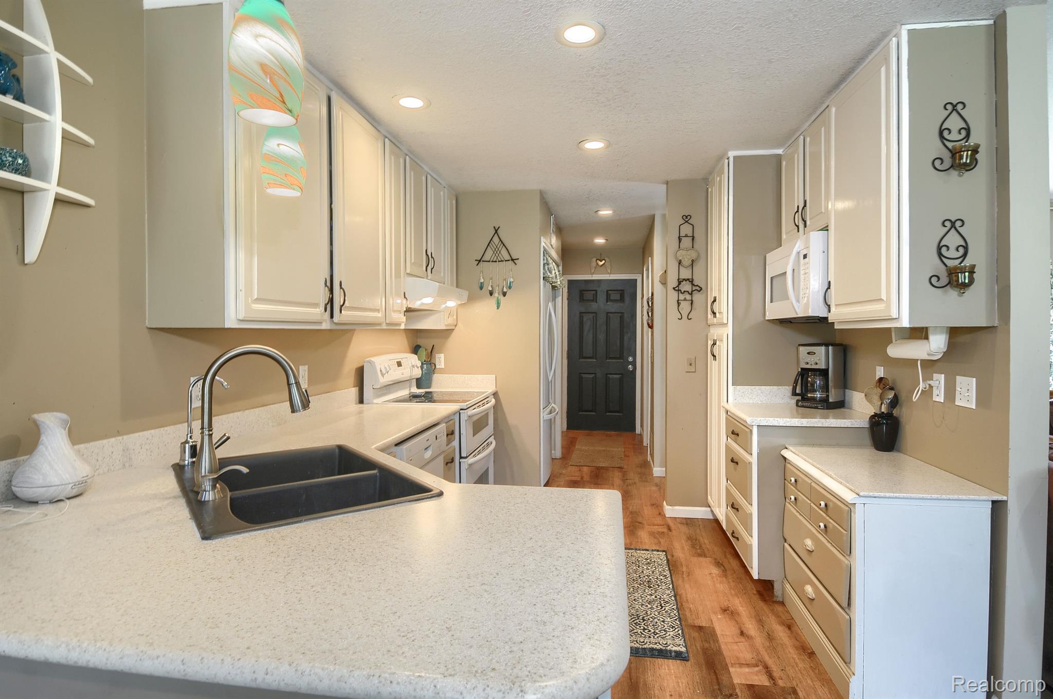 4914 Schott Road Mayville, MI 48744 - Photo 9 of 69 Gallery Image 9