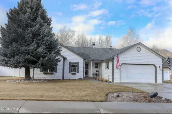 $1,025,000 | 30 Summer Meadow Street, Gypsum, CO 81637