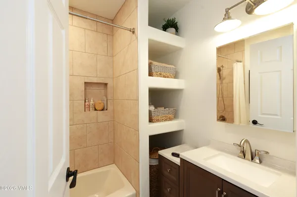 $1,025,000 | 30 Summer Meadow Street, Gypsum, CO 81637