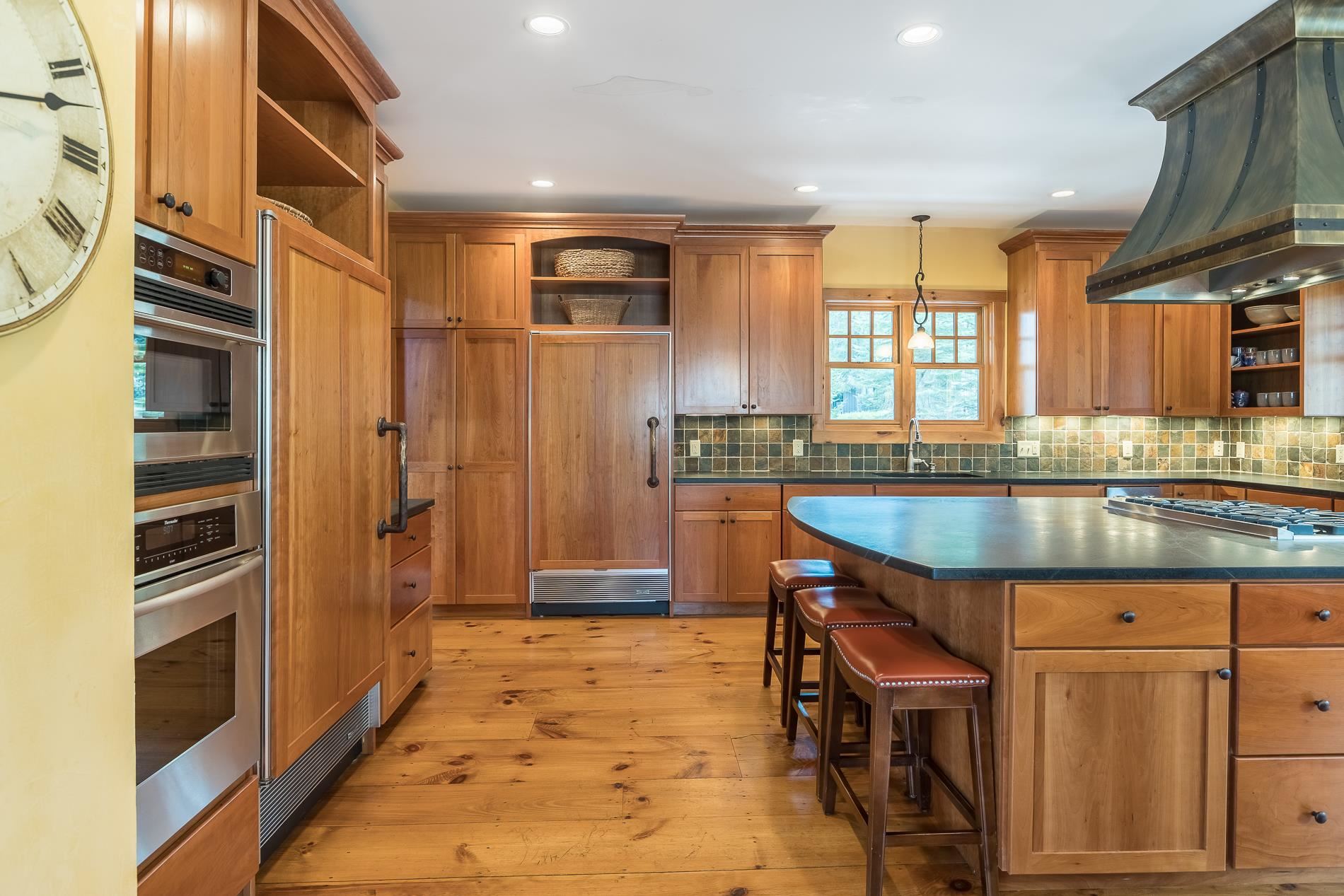 9 Middle Ridge Road Winhall, VT 05340 - Photo 11 of 40