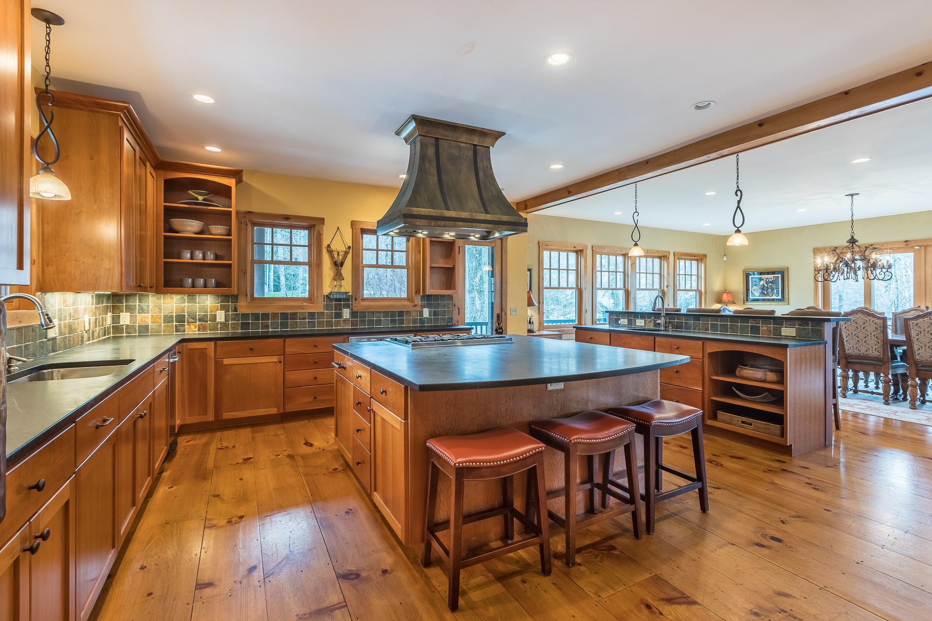 9 Middle Ridge Road Winhall, VT 05340 - Photo 10 of 40