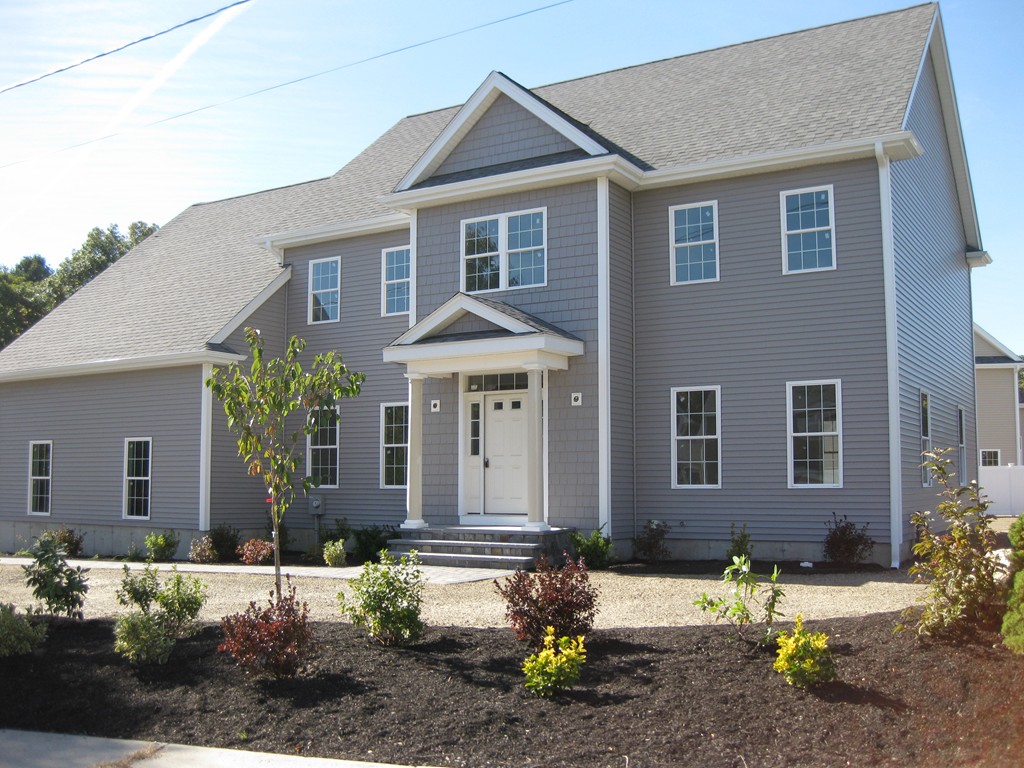 4 Rons Way Framingham, MA 01701 - Photo 1 of 2