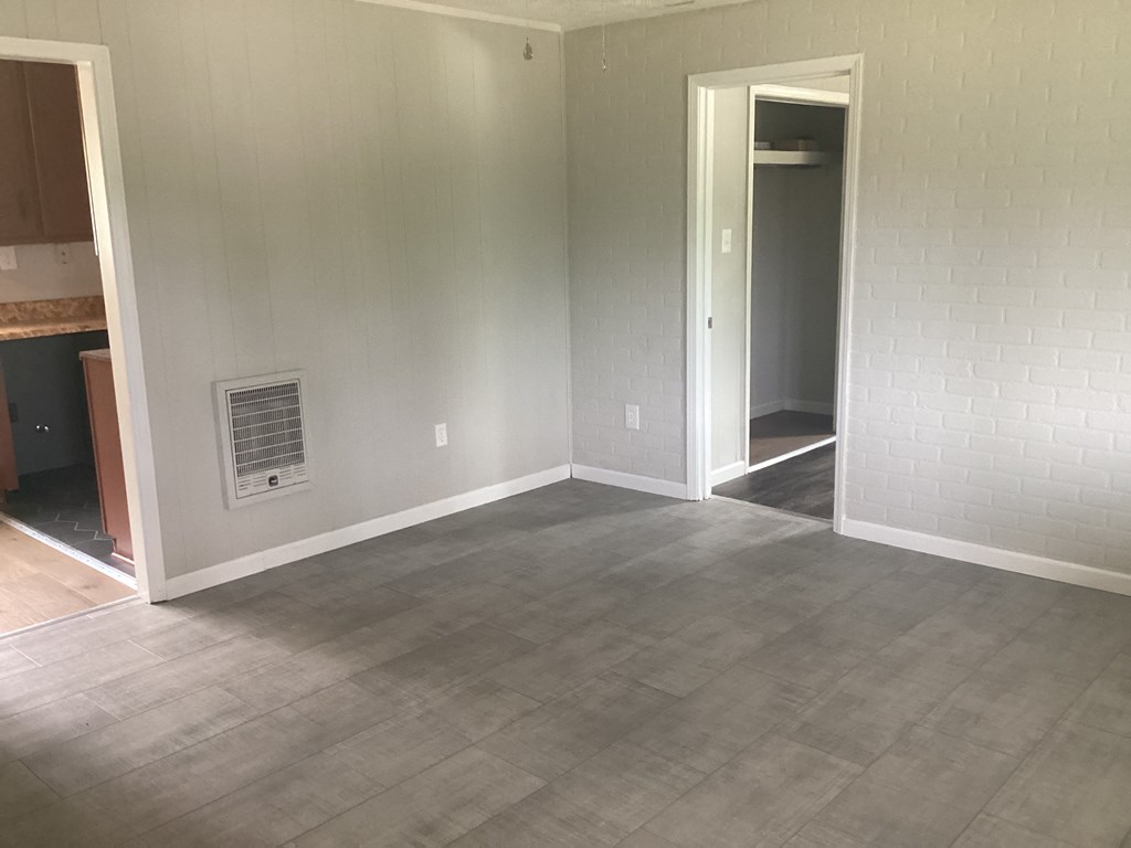 3262 Satcher Road Northwest Dalton, GA 30721 - Photo 2 of 13 Gallery Image 2