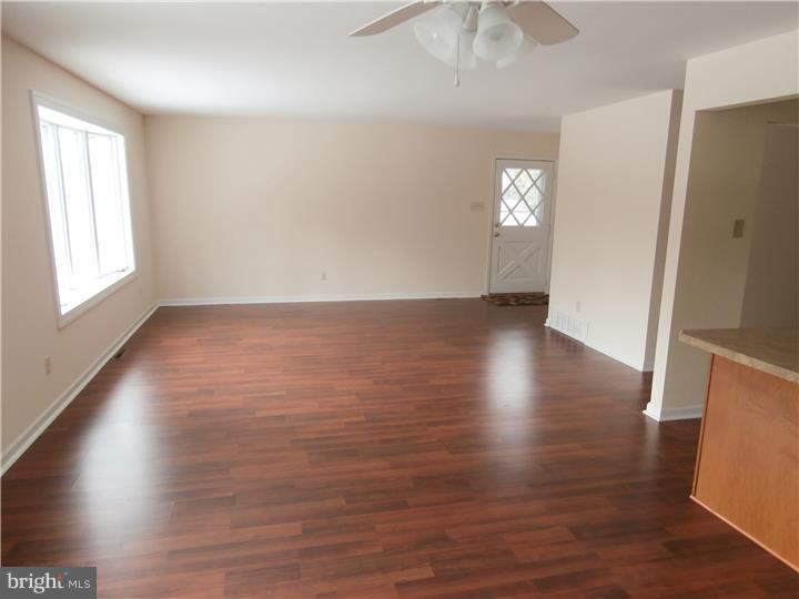 330 Jackson Road Atco, NJ 08004 - Photo 3 of 20 Gallery Image 3