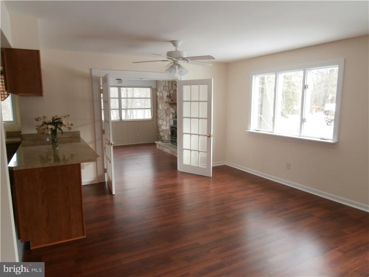 330 Jackson Road Atco, NJ 08004 - Photo 4 of 20 Gallery Image 4