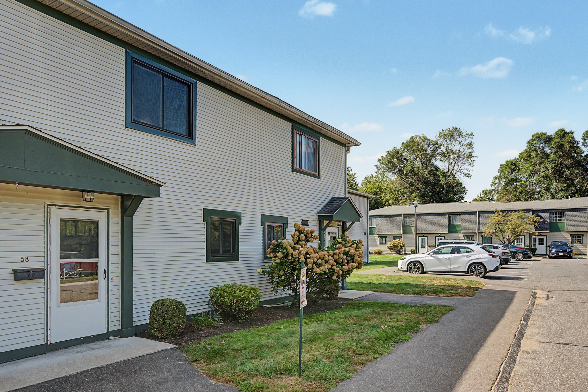 170 East Hadley Road, Unit 58 Amherst, MA 01002 - Photo 3 of 30 Gallery Image 3