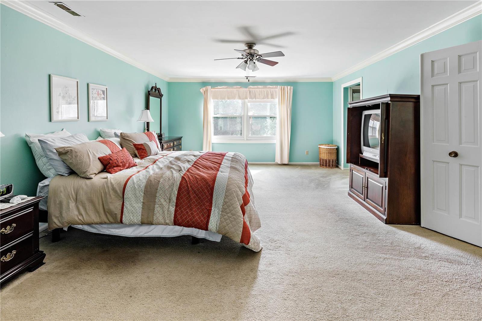 2204 Whitby Road Chesterfield, MO 63017 - Photo 14 of 31 Gallery Image 14