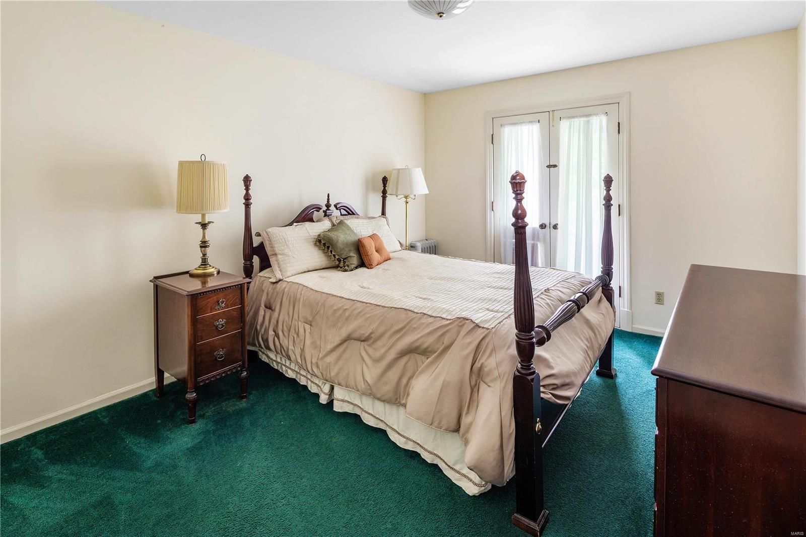 2204 Whitby Road Chesterfield, MO 63017 - Photo 17 of 31 Gallery Image 17
