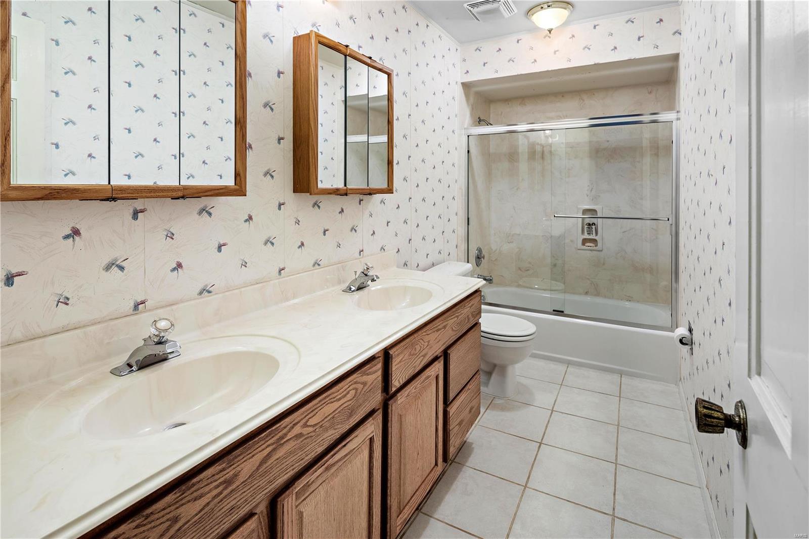 2204 Whitby Road Chesterfield, MO 63017 - Photo 21 of 31 Gallery Image 21