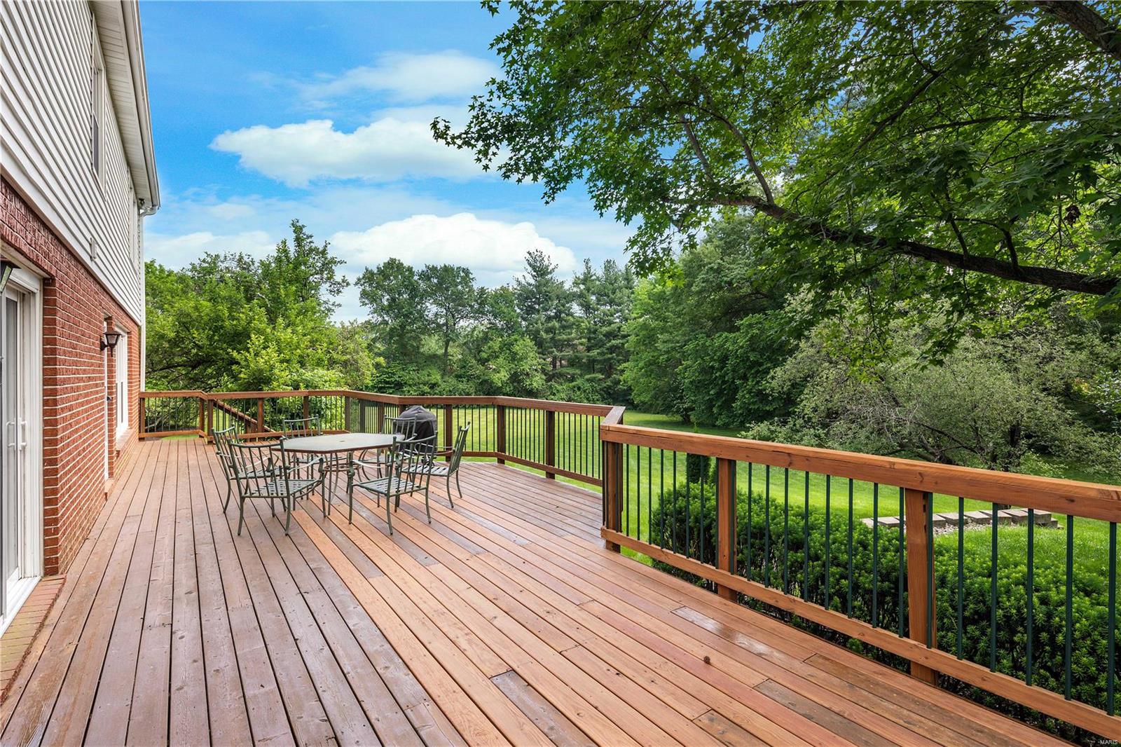2204 Whitby Road Chesterfield, MO 63017 - Photo 23 of 31 Gallery Image 23