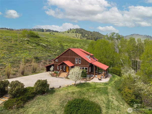 $900,000 | 373 Rendezvous Road, Winthrop, WA 98862