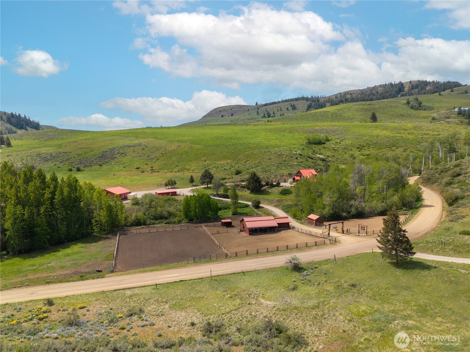 373 Rendezvous Road Winthrop, WA 98862 - Photo 3 of 40