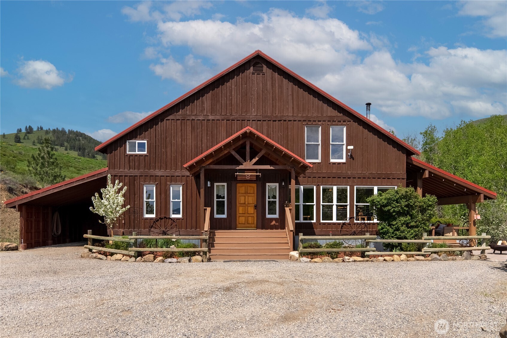 373 Rendezvous Road Winthrop, WA 98862 - Photo 5 of 40