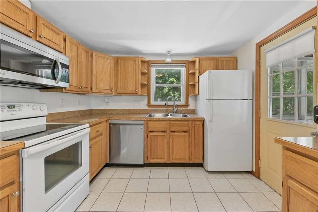 12 Althea Road Randolph, MA 02368 - Photo 3 of 42
