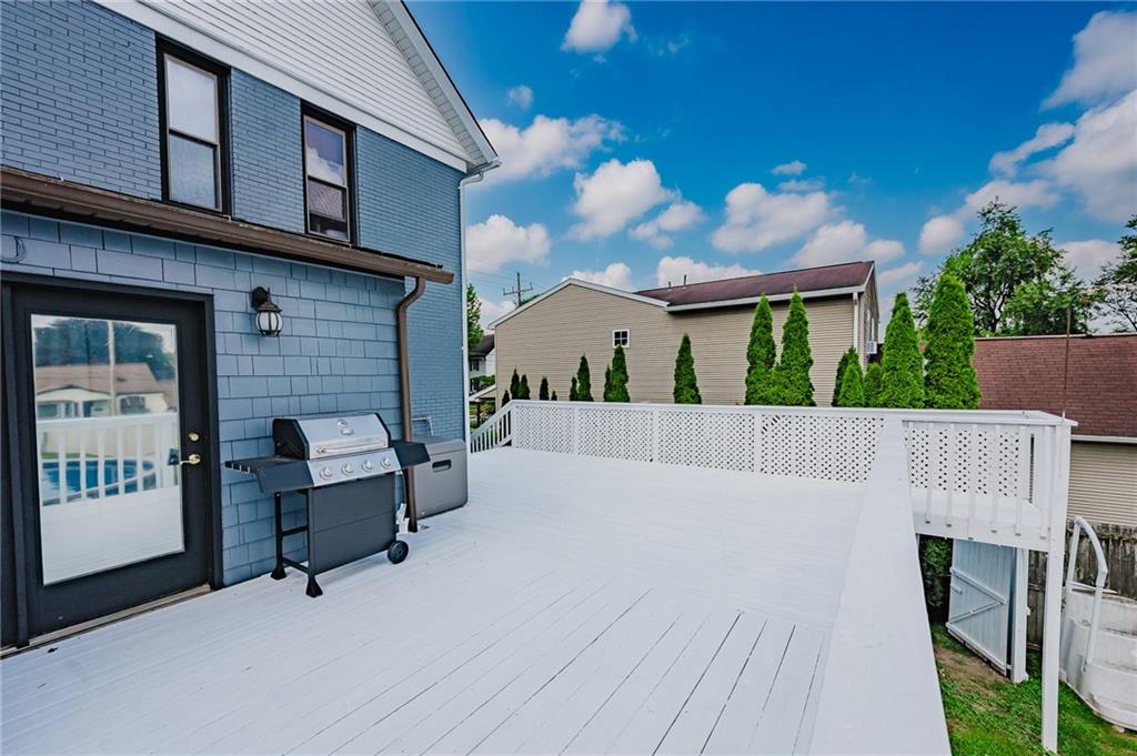 615 Maple Street Indiana, PA 15701 - Photo 4 of 35