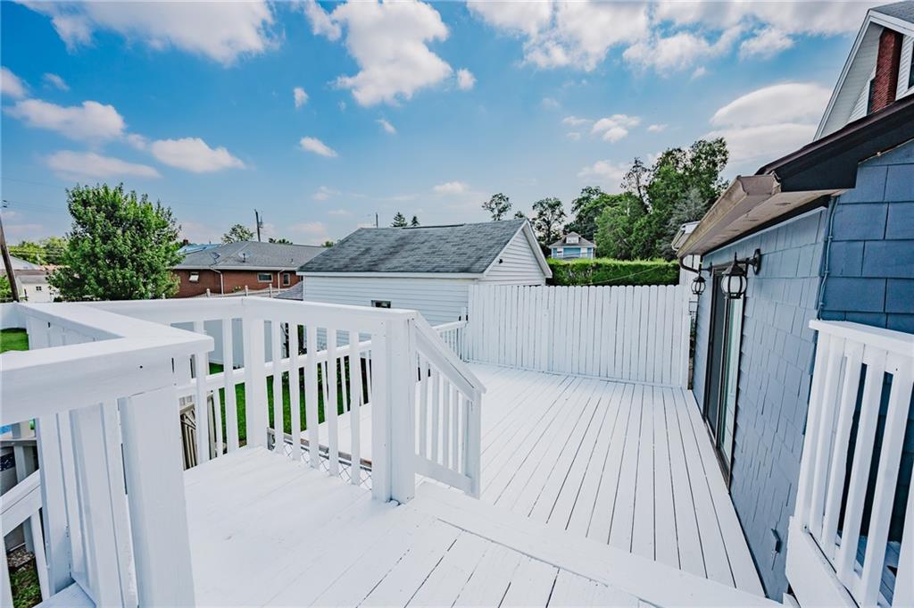 615 Maple Street Indiana, PA 15701 - Photo 5 of 35