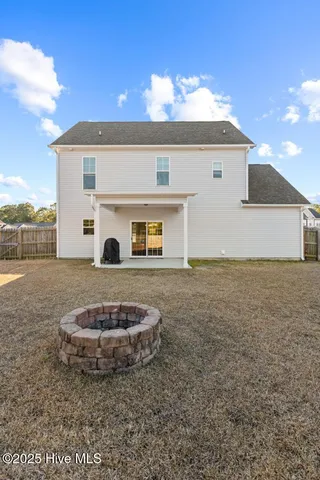 $299,900 | 710 Ashley Meadow Lane, Jacksonville, NC 28546