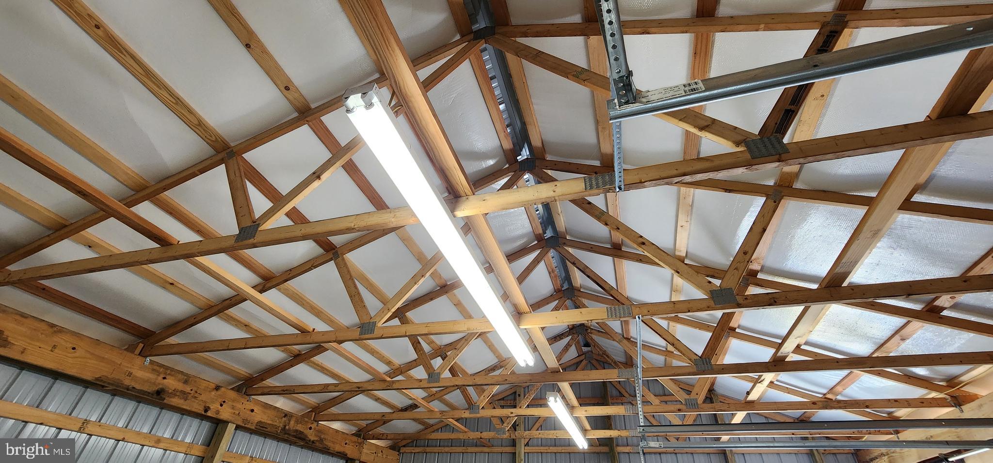 1694 South State Street Dover, DE 19901 - Photo 12 of 44 Garage Lighting