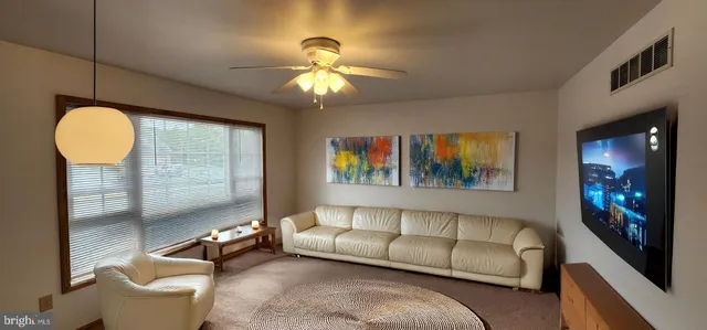 $377,900 | 1694 South State Street, Dover, DE 19901